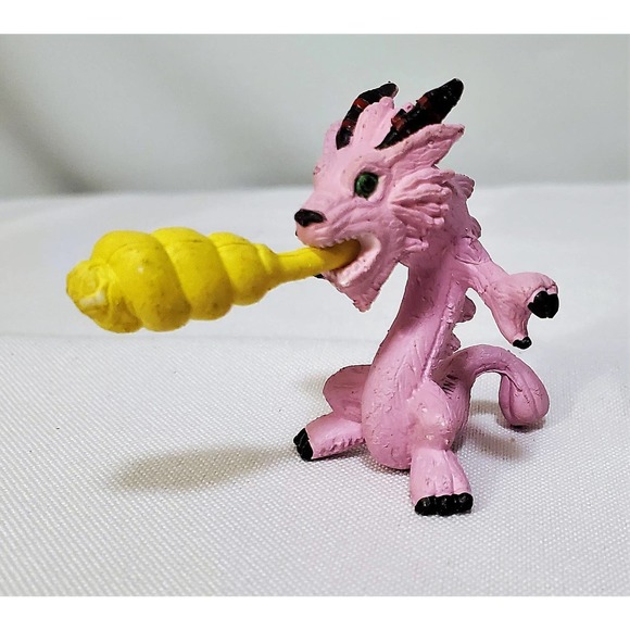 Magnadramon Digimon Bandai Figure. Digimon Bandai Magnadramon figure 1.5" - Picture 1 of 3